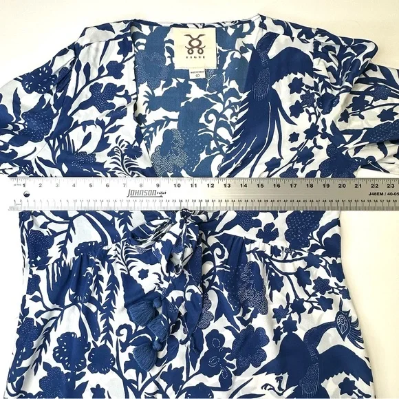 Figue Mica silk Floral Blue and White Women's blouse. Size large. Like new! - Picture 6 of 9